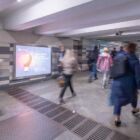 Кристалайт на станции метро 