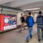 Кристалайт на станции метро 
