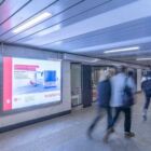 Кристалайт на станции метро 