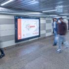 Кристалайт на станции метро 