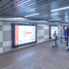 Кристалайт на станции метро 