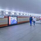Кристалайт на станции метро 