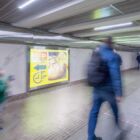 Кристалайт на станции метро 