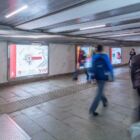 Кристалайт на станции метро 