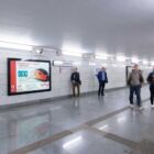 Кристалайт на станции метро 