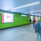 Кристалайт на станции метро 