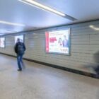 Кристалайт на станции метро 