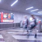 Кристалайт на станции метро 