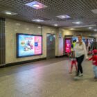 Кристалайт на станции метро 