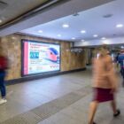 Кристалайт на станции метро 