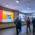 Кристалайт на станции метро 