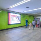 Кристалайт на станции метро 