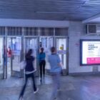 Кристалайт на станции метро 