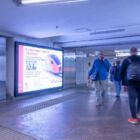 Кристалайт на станции метро 