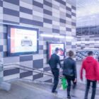 Кристалайт на станции метро 