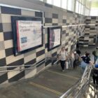 Кристалайт на станции метро 