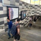 Кристалайт на станции метро 