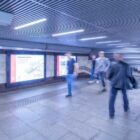 Кристалайт на станции метро 