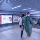 Кристалайт на станции метро 