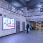 Кристалайт на станции метро 