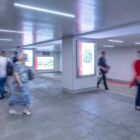 Кристалайт на станции метро 