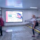 Кристалайт на станции метро 