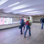Кристалайт на станции метро 