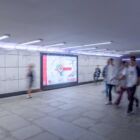 Кристалайт на станции метро 