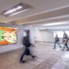Кристалайт на станции метро 
