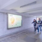 Кристалайт на станции метро 