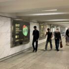 Кристалайт на станции метро 