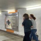 Кристалайт на станции метро 