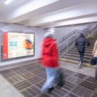 Кристалайт на станции метро 