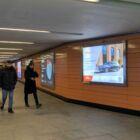 Кристалайт на станции метро 