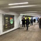Кристалайт на станции метро 