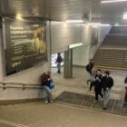 Кристалайт на станции метро 