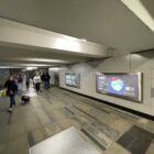 Кристалайт на станции метро 