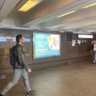 Кристалайт на станции метро 