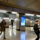 Кристалайт на станции метро 