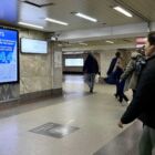 Кристалайт на станции метро 