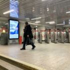 Кристалайт на станции метро 