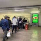 Кристалайт на станции метро 