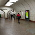 Кристалайт на станции метро 
