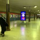 Кристалайт на станции метро 