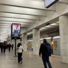 Кристалайт на станции метро 