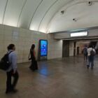 Кристалайт на станции метро 