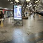 Кристалайт на станции метро 