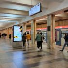 Кристалайт на станции метро 