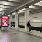Кристалайт на станции метро 