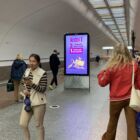 Кристалайт на станции метро 